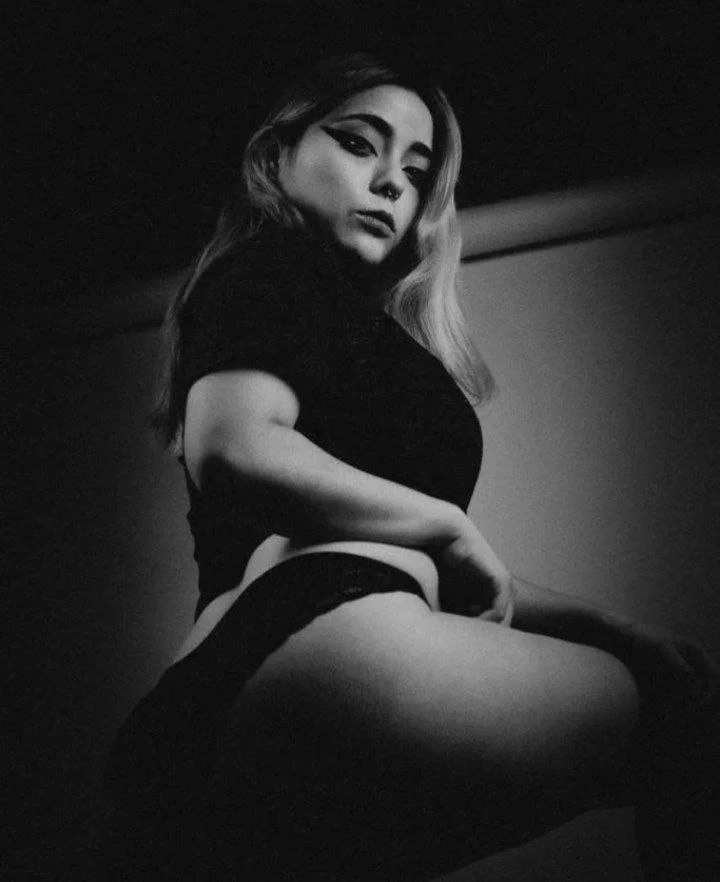 La putita Hentai sexy de angélica nos baila para que se nos ponga 🍆🍆 image 13