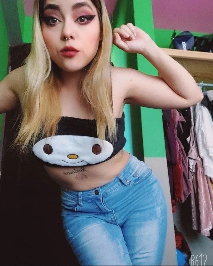 La putita Hentai sexy de angélica nos baila para que se nos ponga 🍆🍆 image 3