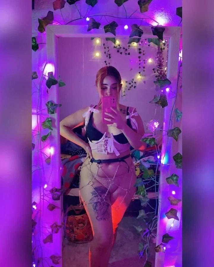 La putita Hentai sexy de angélica nos baila para que se nos ponga 🍆🍆 image 8