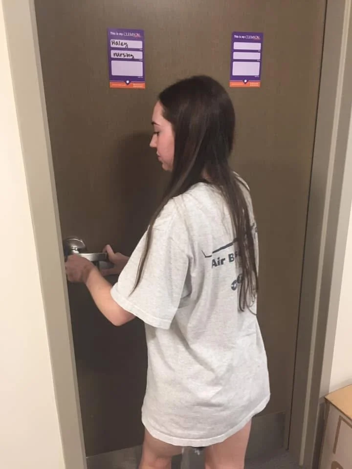My college sister needs reposting image 4