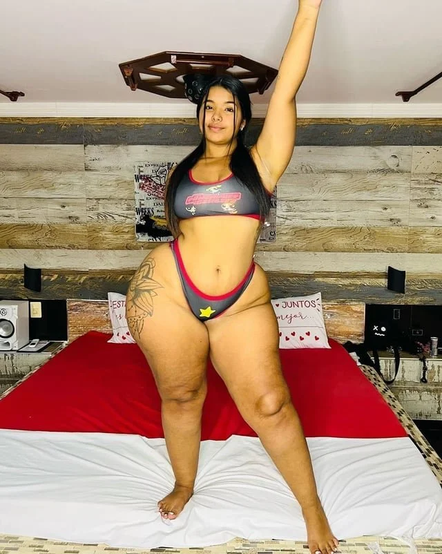 Sexy ExtraCurvyButt image 9