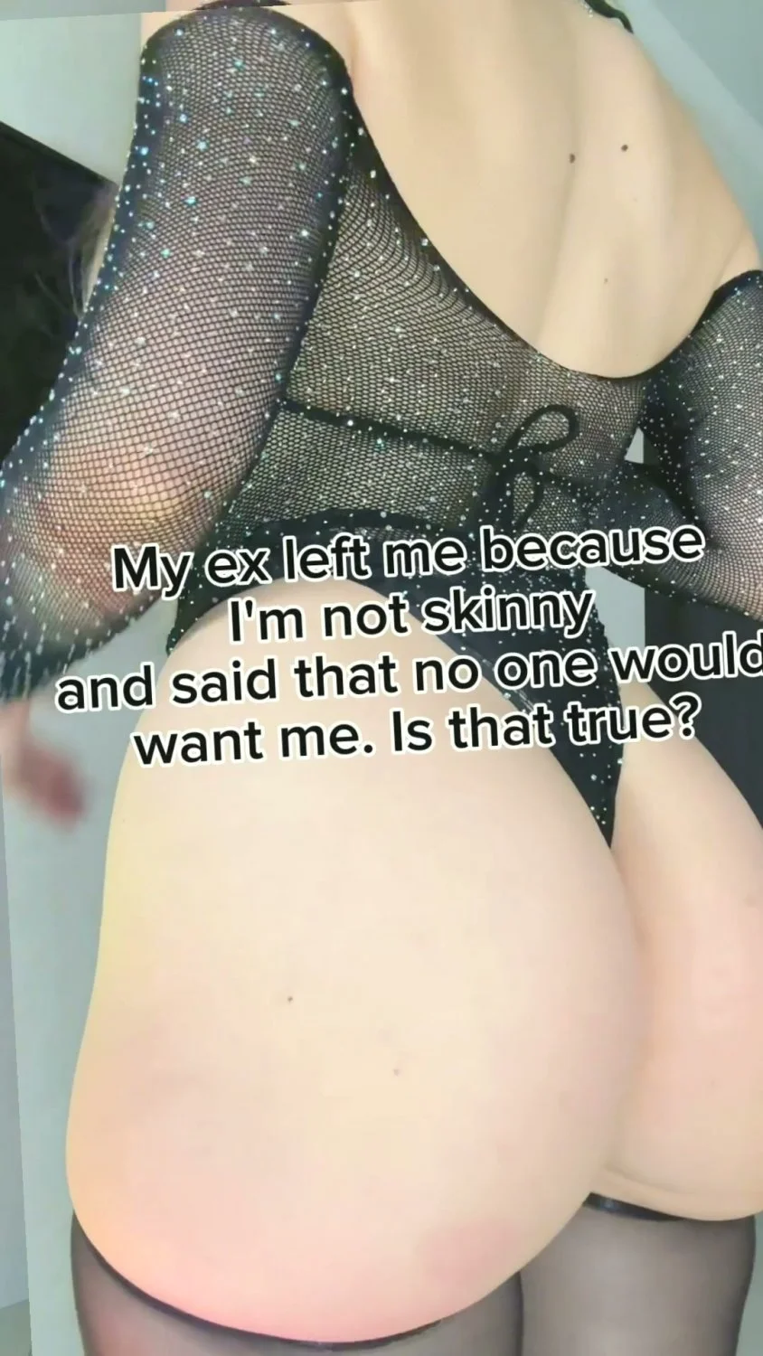 🔞 Wild wild petite body nude sucking dick wet 💦🍑 Exclusive OF image 5