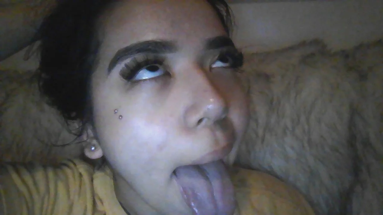 Yall want this slut? main image