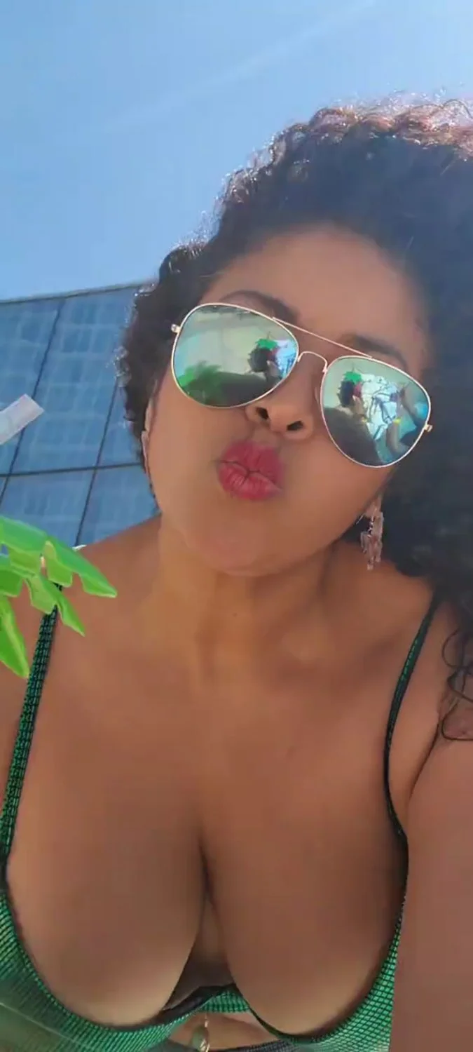 Milf ricas tetas image 13