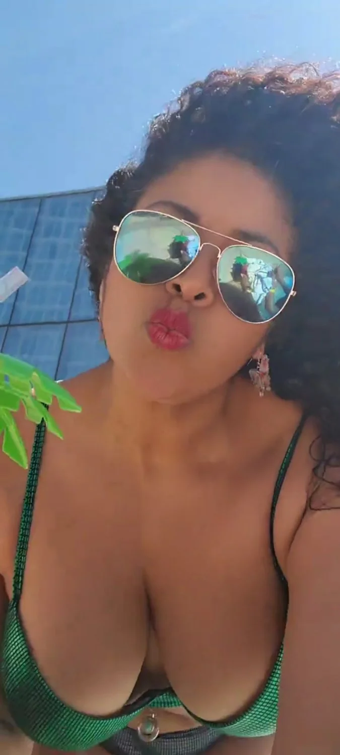 Milf ricas tetas image 16