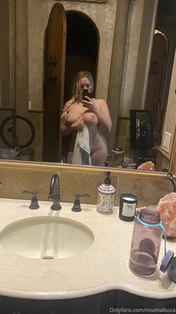 Hot slut with a big ass and big tits image 30