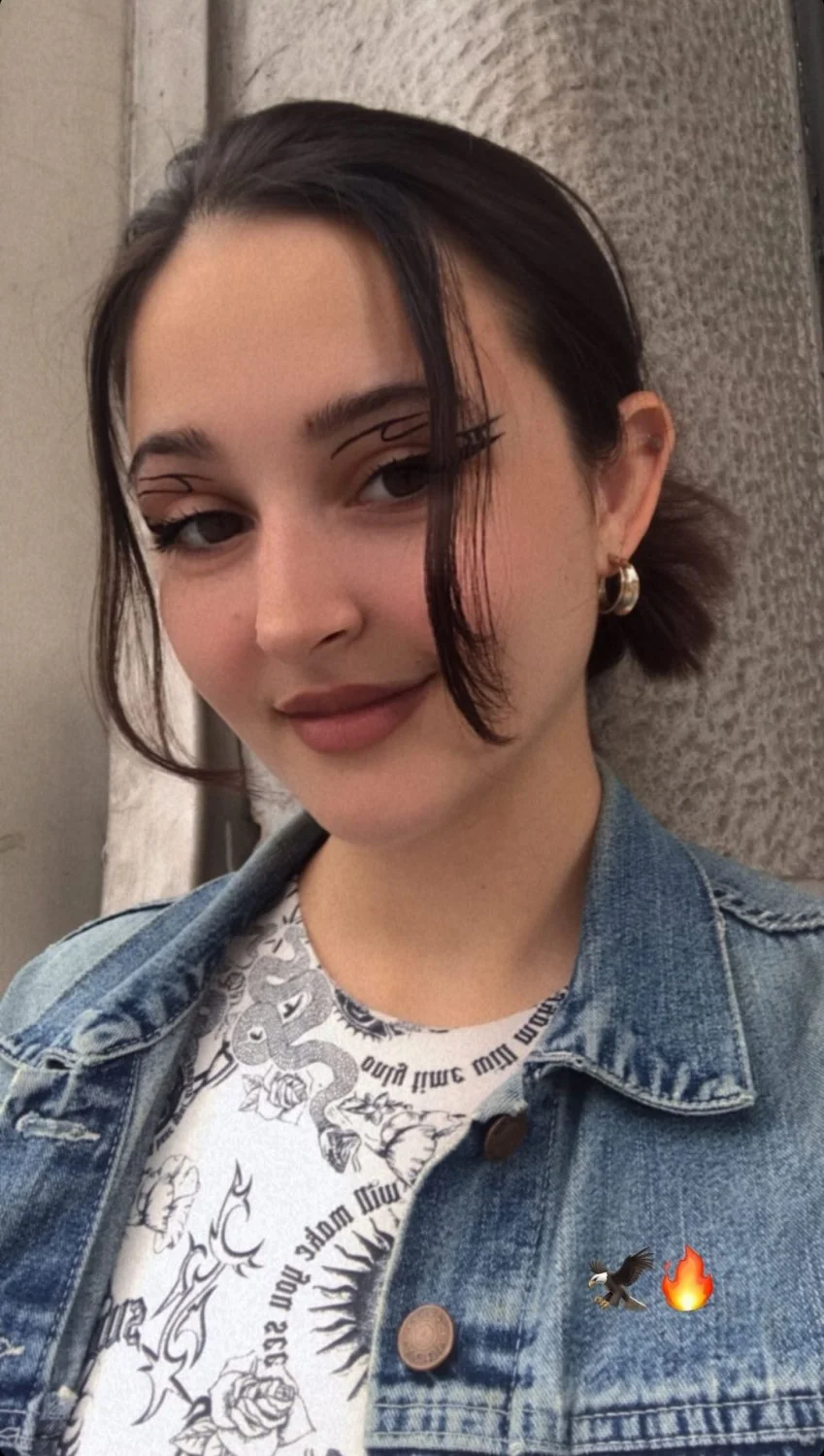 Sharing my young 21yo gf on kik: cuckedx image 18