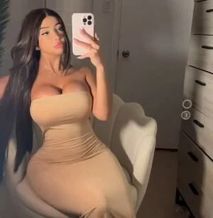 X - Sylvia Yasmina 🔝 image 18