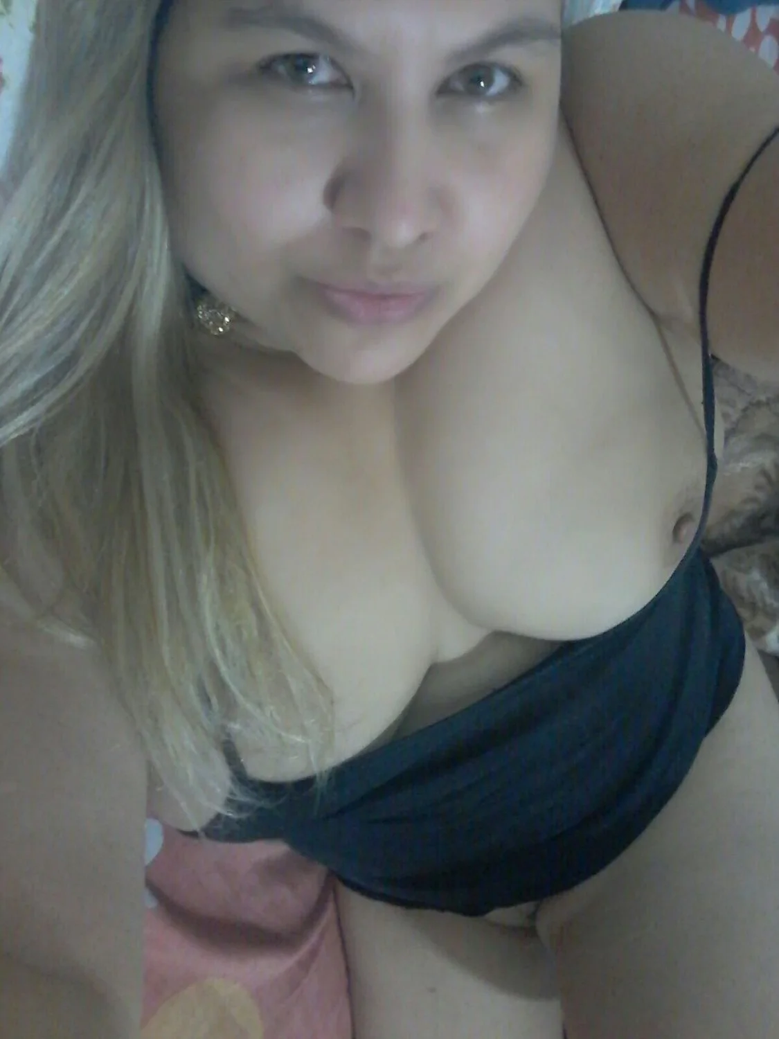Outra mãe de amigo, Leila baixinha, branquinha safada. image 11