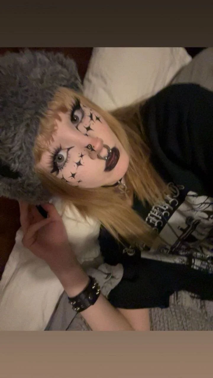 petite alt discord slut image 2