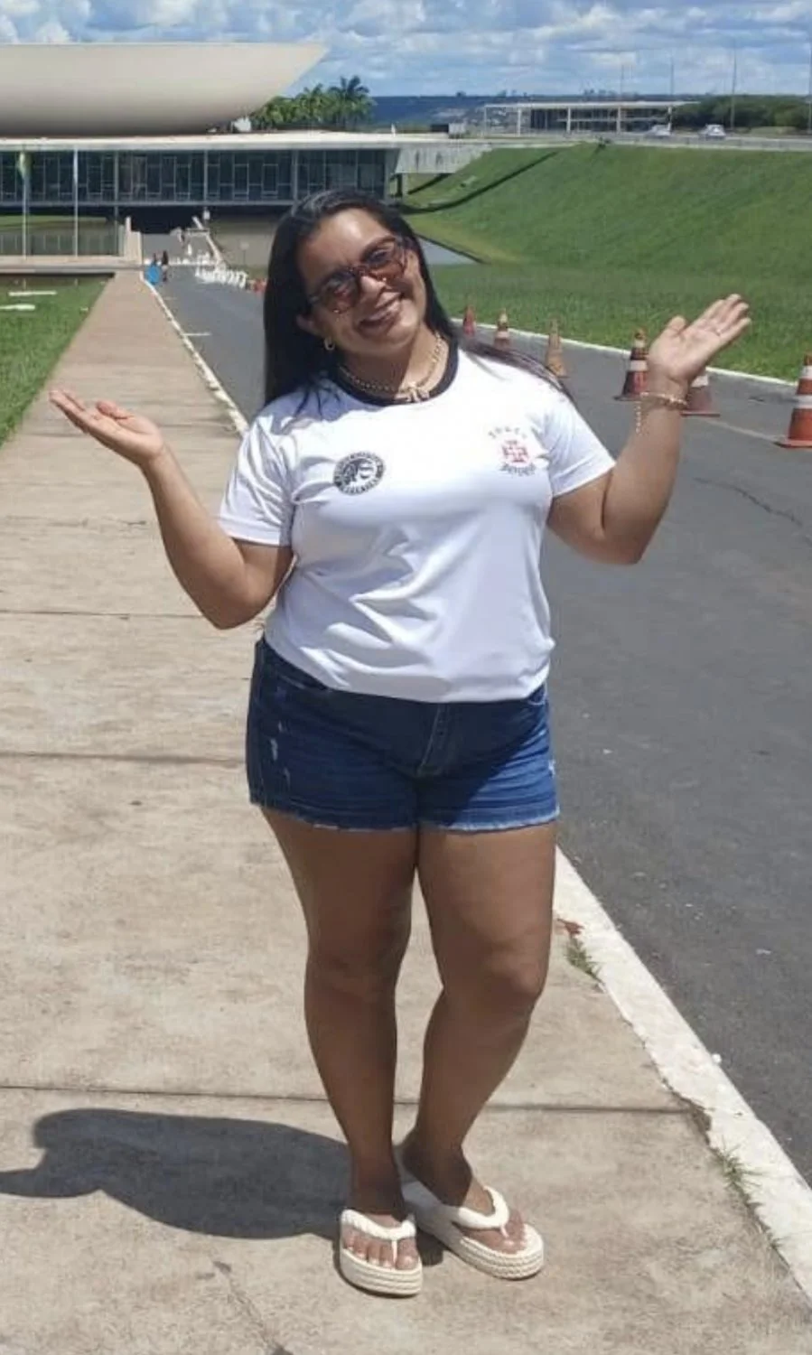 Gostosas aleatórias do Facebook image 15