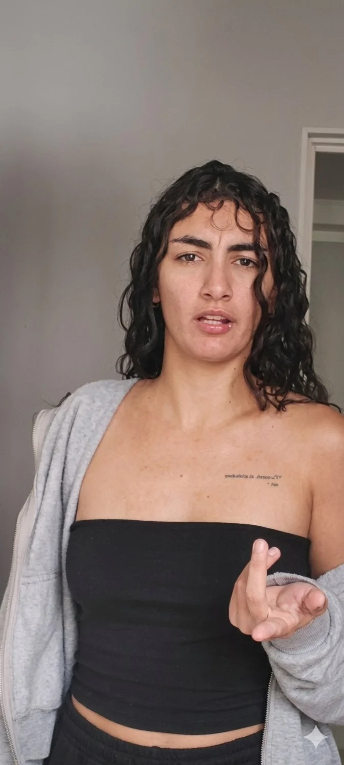 Magrinha mandou nudes da bucetinha goazada image 9