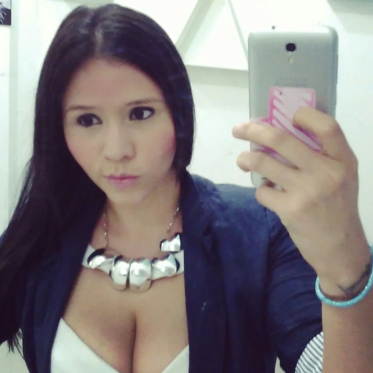 Colombian girl image 8
