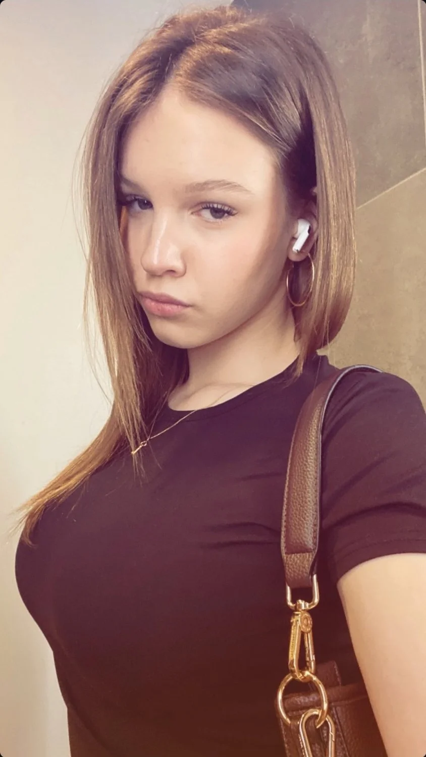18 years old teen likes to tease image 8