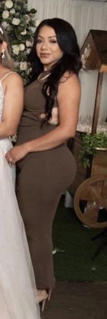 Latina milf slut with big ass image 8