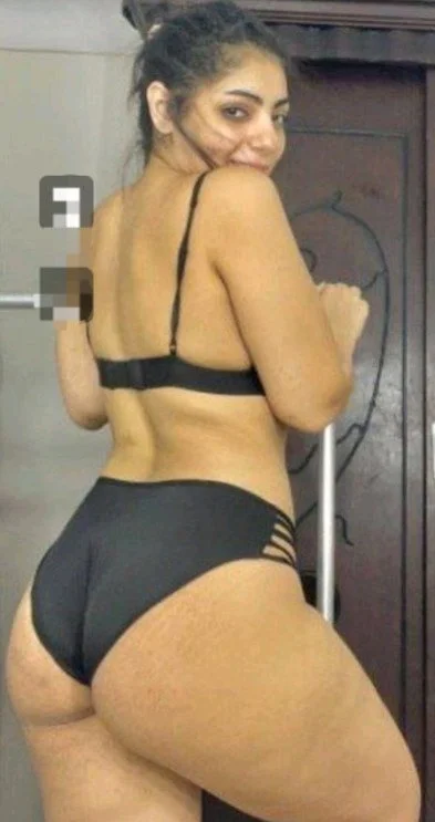 brunette arab girl image 15