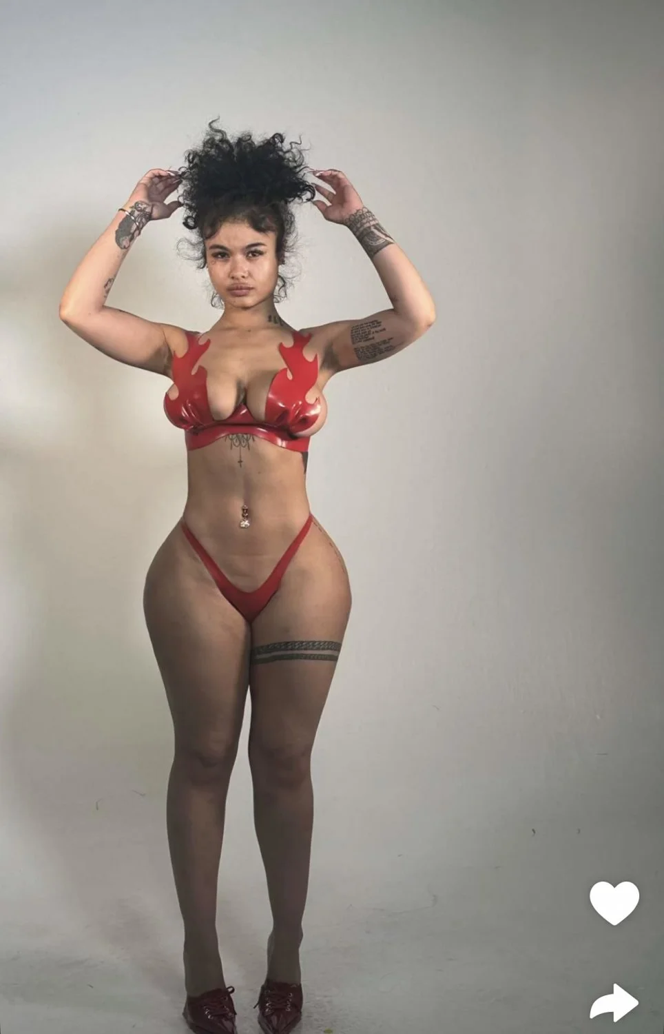 La Booty image 2