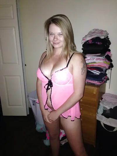 CUCKOLDING FUCKSLUT JEN- ANYONE SEEN HER/KNOW HER? cover image