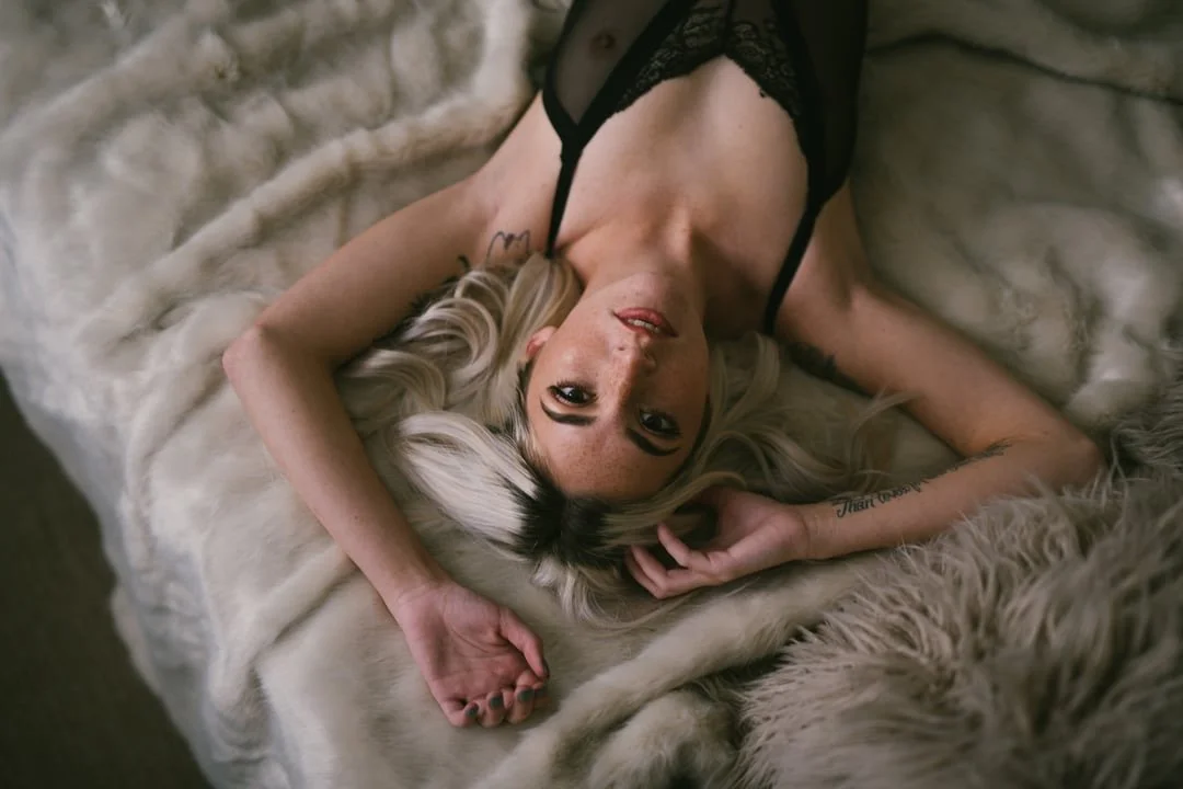 Sent to me blonde Boudoir image 15