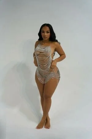 aaliyah-enjoli image 4