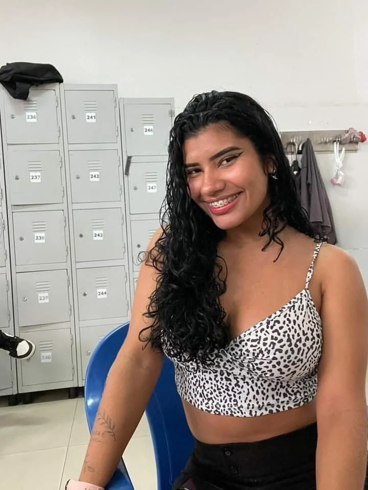 Morena gostosa4 adora ficar arreganhada - Porn image 18