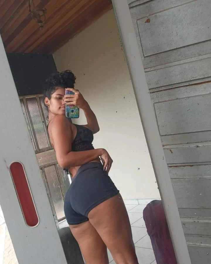 Morena gostosa4 adora ficar arreganhada - Porn image 7