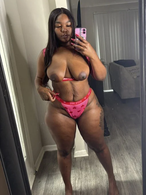 BIG BOOTY JUICY🍑 image 3