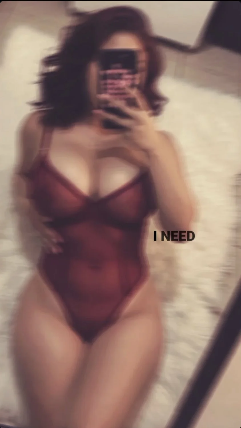 LOVE LOVE LOVE THIS SLUTTY BITCH image 5