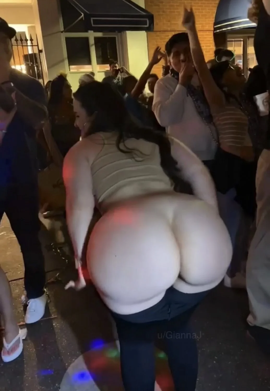 Flashing her PHAT white Ass at NYE party main image