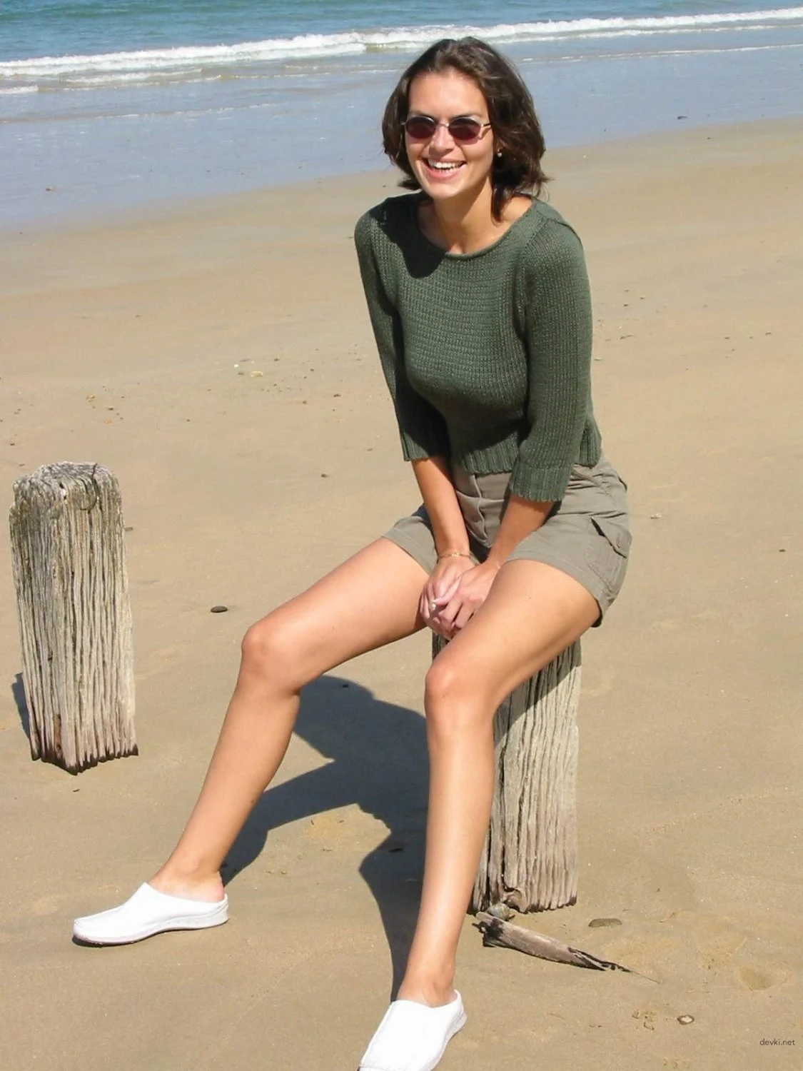 Hotwife Michelle Vaccation threesome amateur image 4