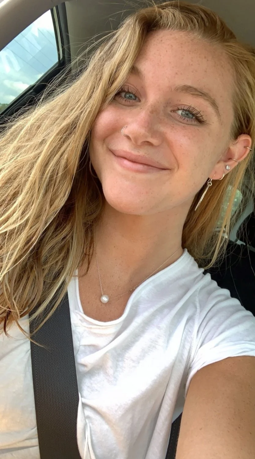 Olivia image 19