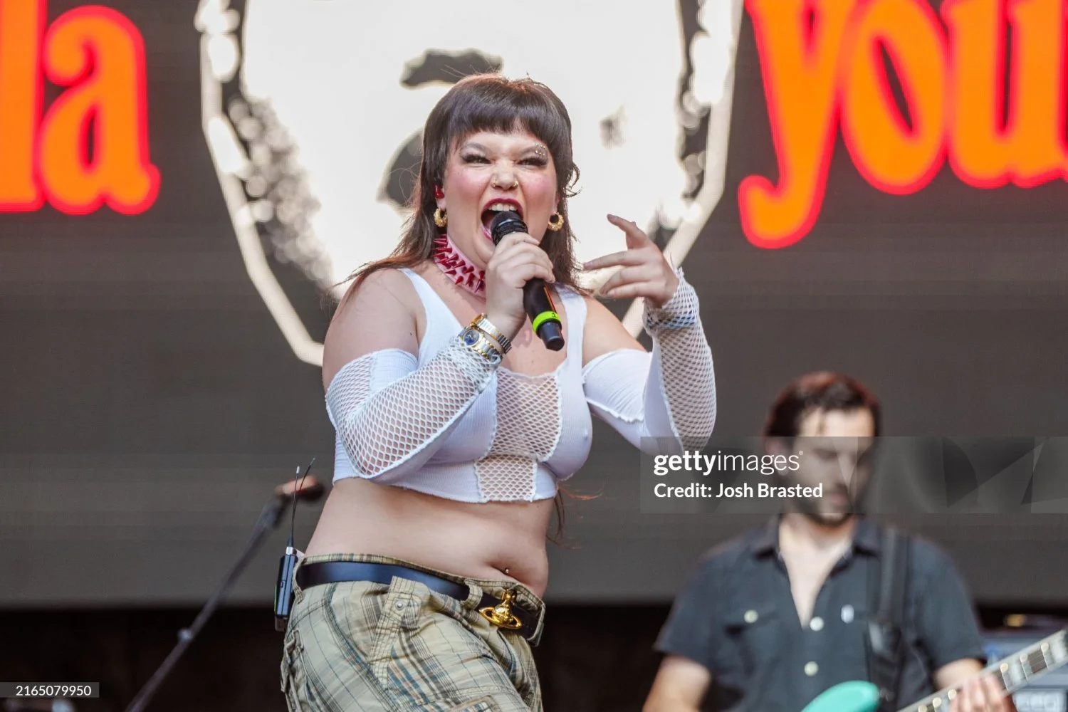 Lola young image 11