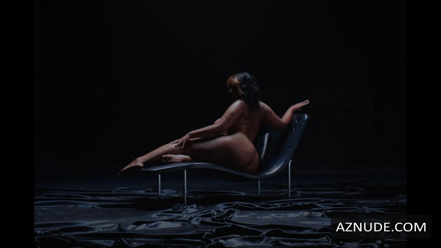 Lola young image 34