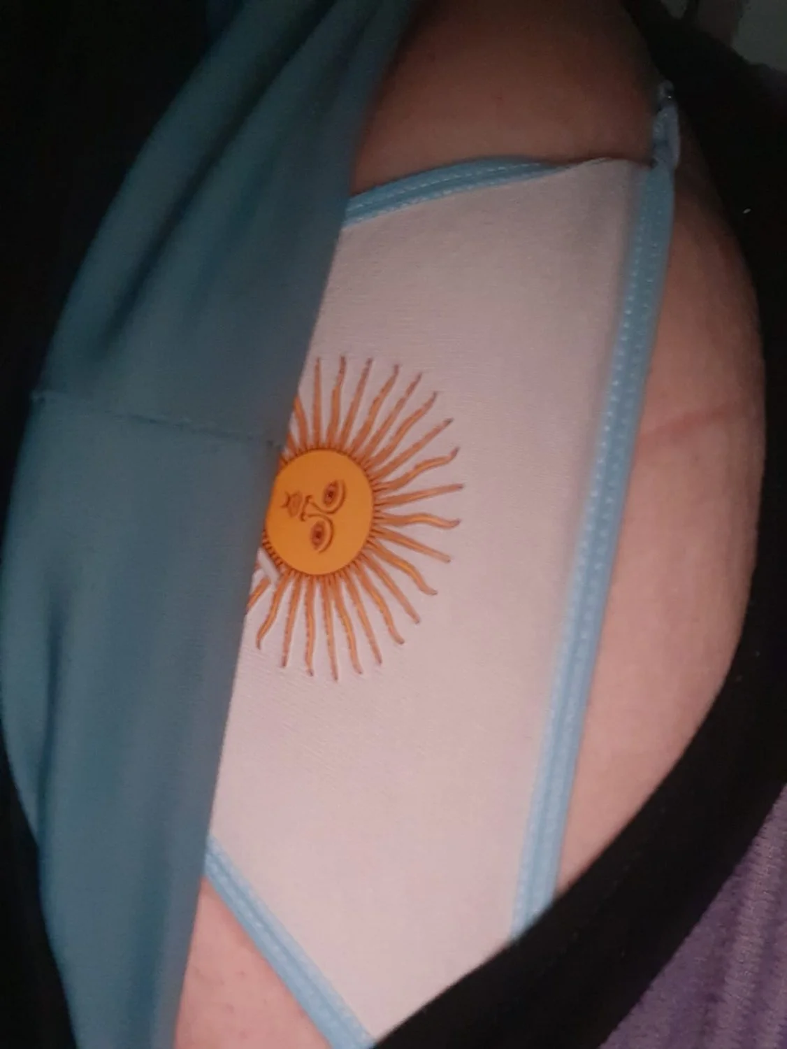 Milf argentina se masturba rico caliente putita main image