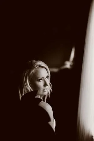 Something is different in the UTAH water boudoir image 18