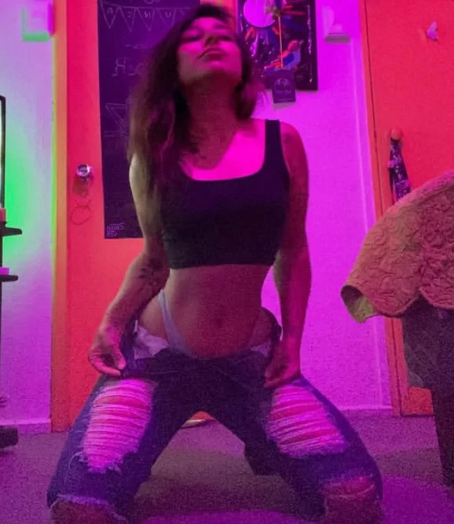 Puta expuesta. DM para exponer a tu putita image 3