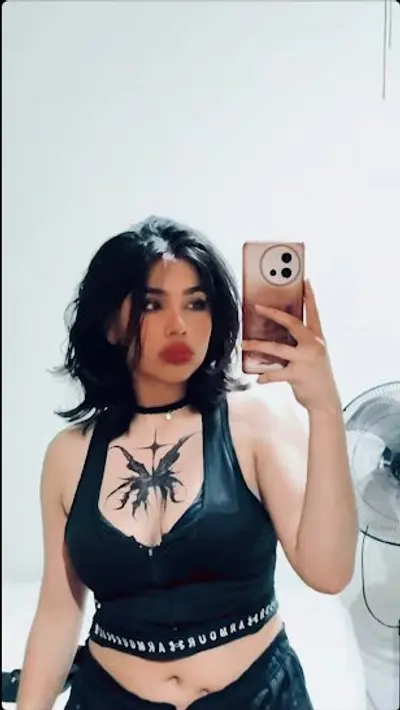 Dafne la zorrita expuesta cover image