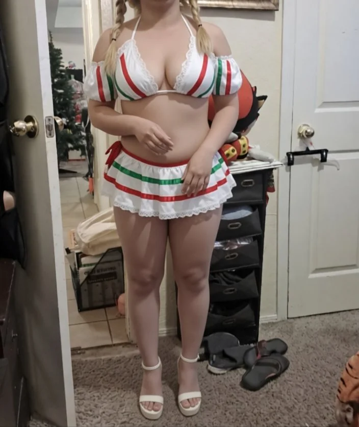My wife's outfit for the soccer game image 6