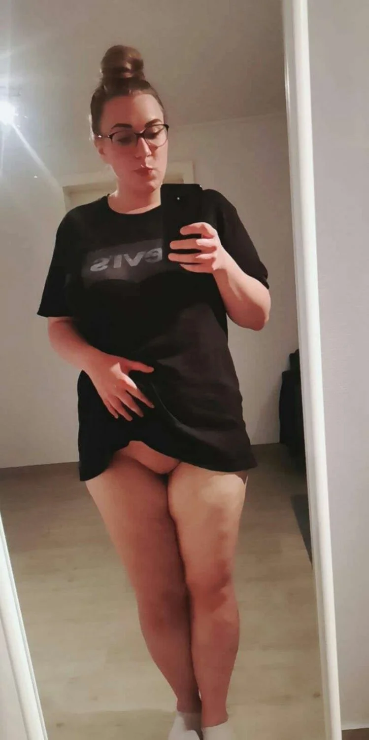 Sub Slut Kim FULL Exposure image 15