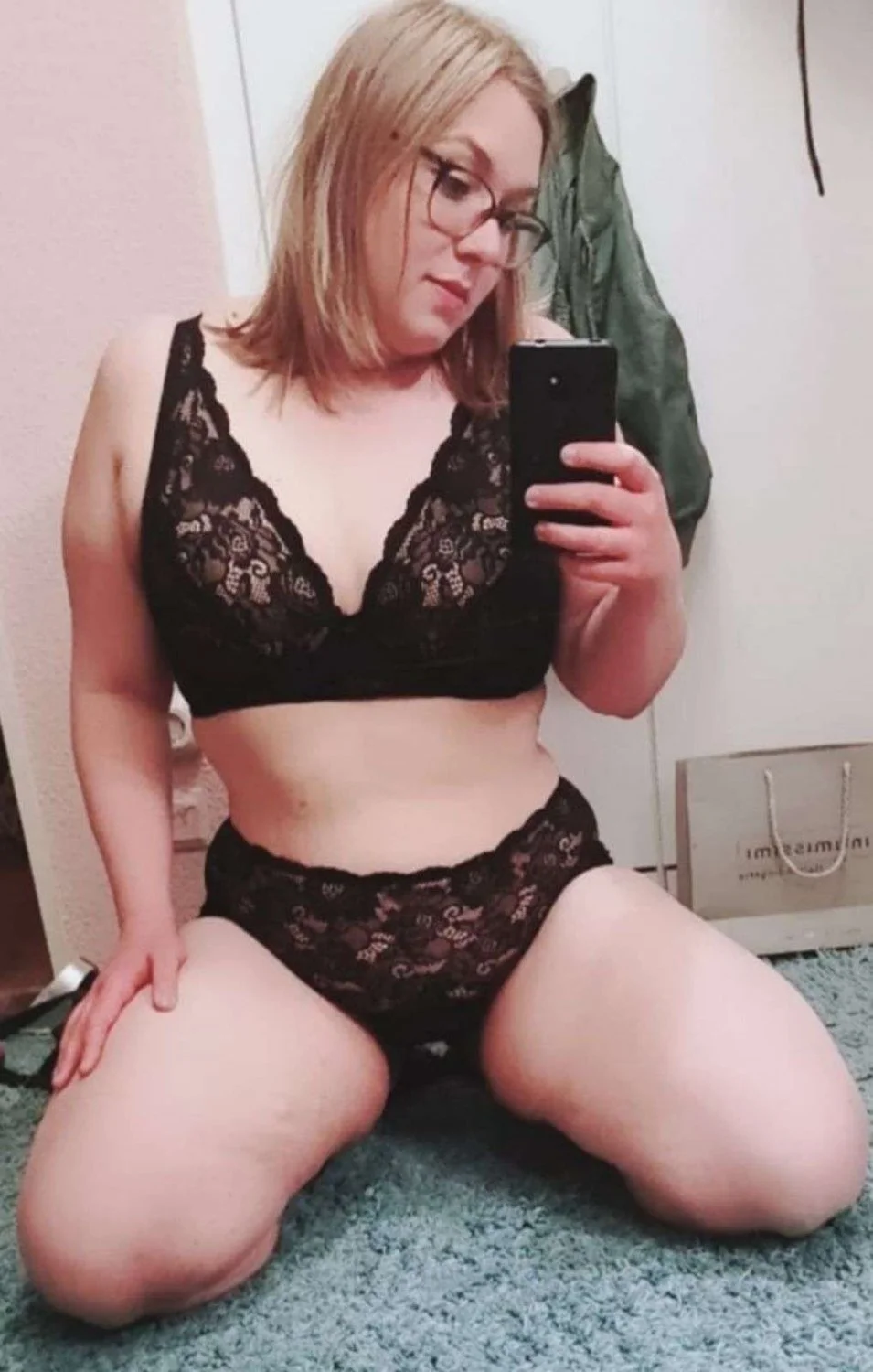 Sub Slut Kim FULL Exposure image 7