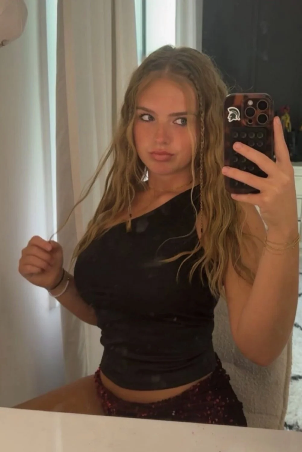 Cock Tease Julia (NN) image 13