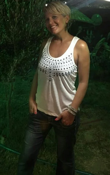 Esposa con una rica panocha pelona image 17