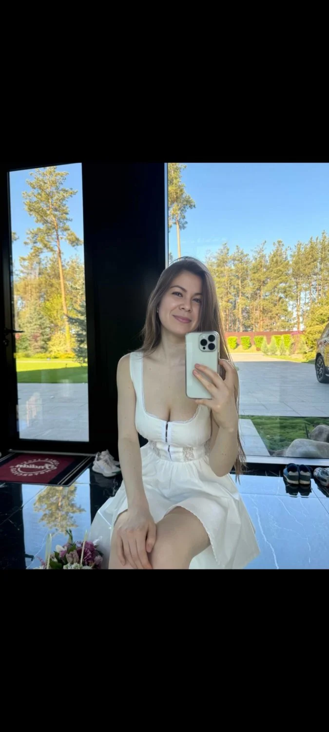 Perfect sex doll body ready to make you cum in her and bred her sweet pussy image 3