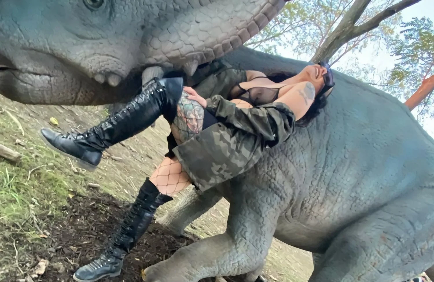 Thick IG slut Gina image 18
