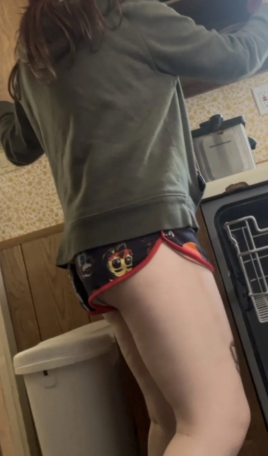 stepdaughters big dildo and ass creep shots. 19 image 4