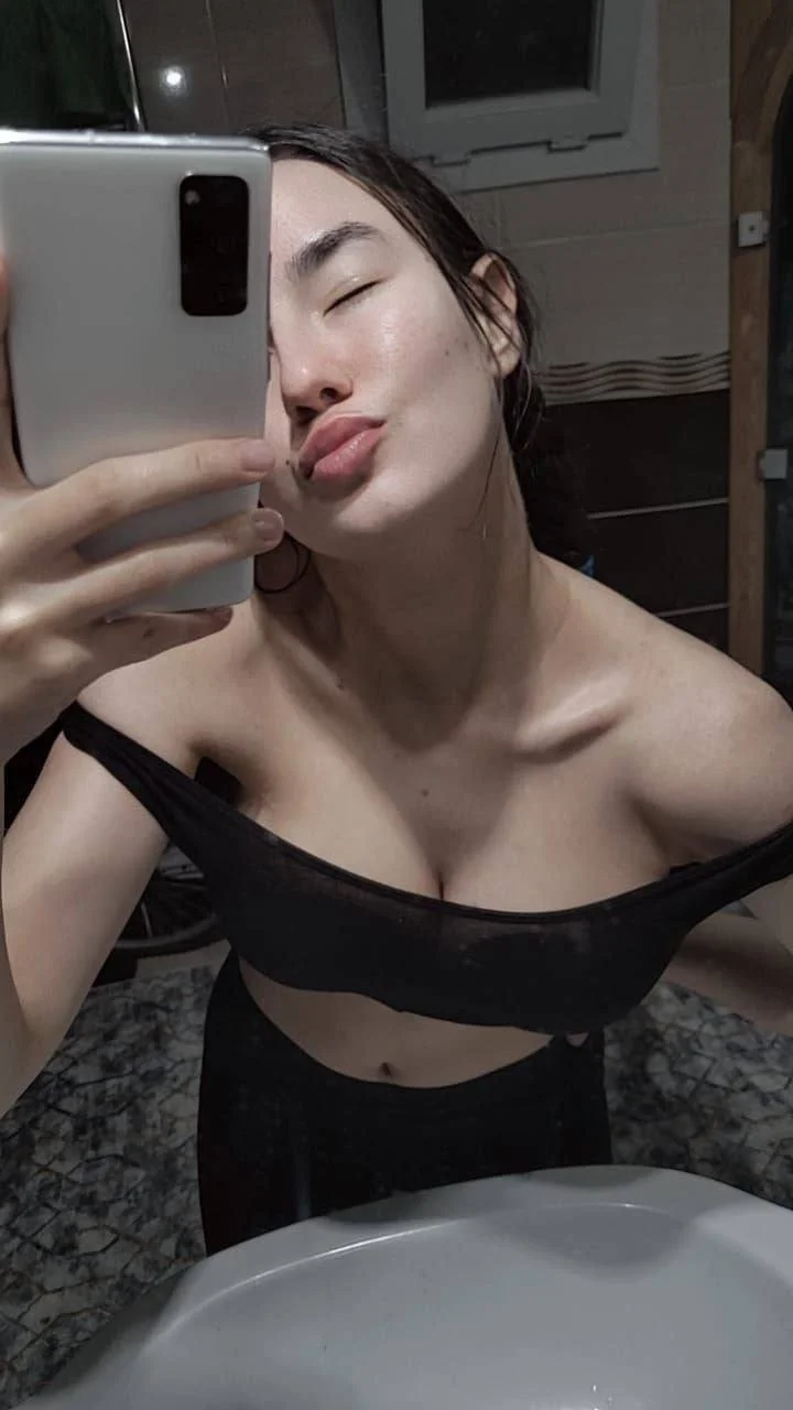 Muslim girl in hot image 12