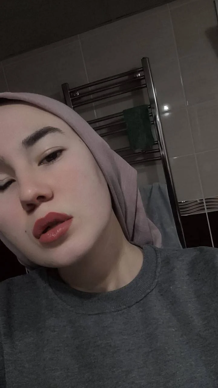 Muslim girl in hot image 6