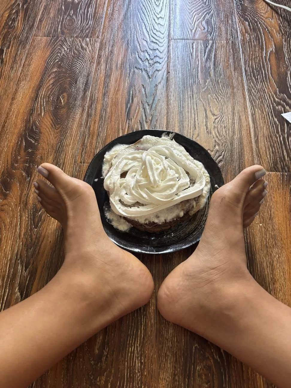 uberfeetsgirl image 4
