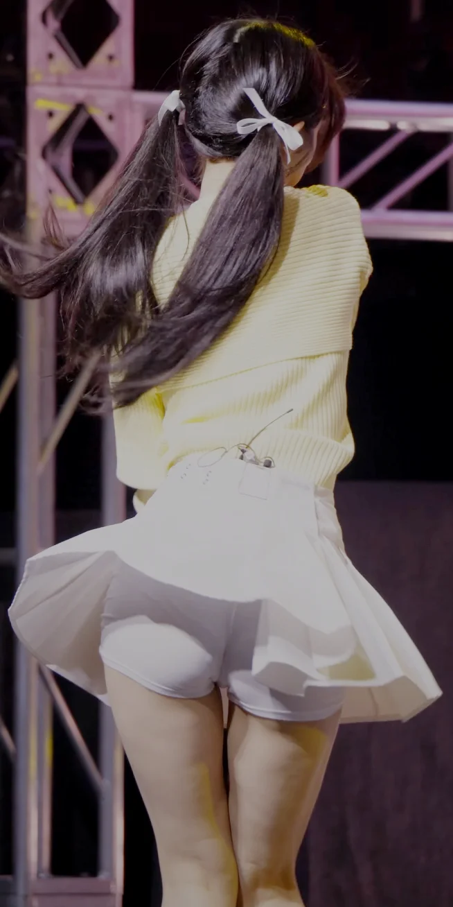 OMG Arin Best Ass image 3