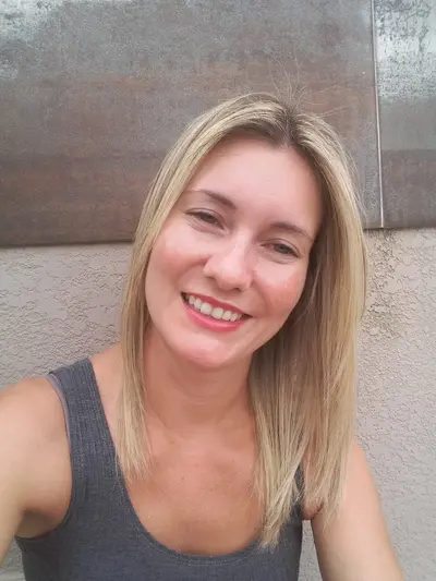 Delicia de coroa loira cover image